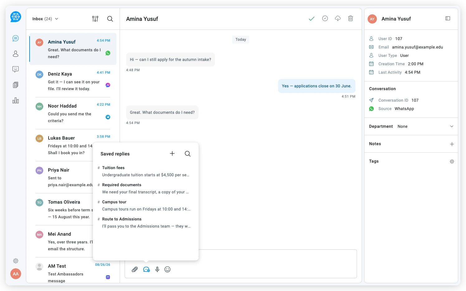 منتقي الردود المحفوظة في Chat Board مفتوحًا في محرر الوكيل